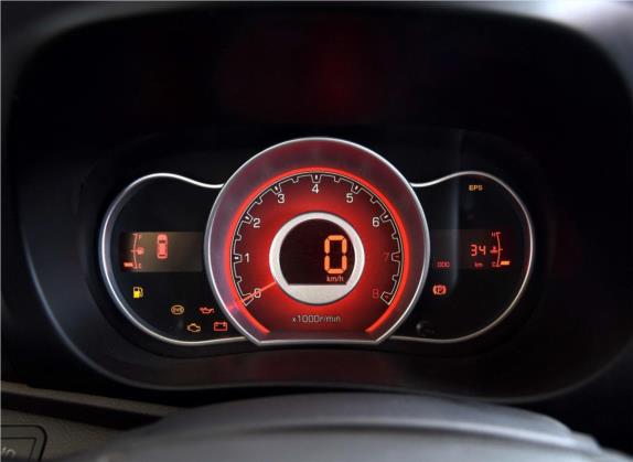 力帆X50 2014款 1.5L 手动精英型 中控类   仪表盘