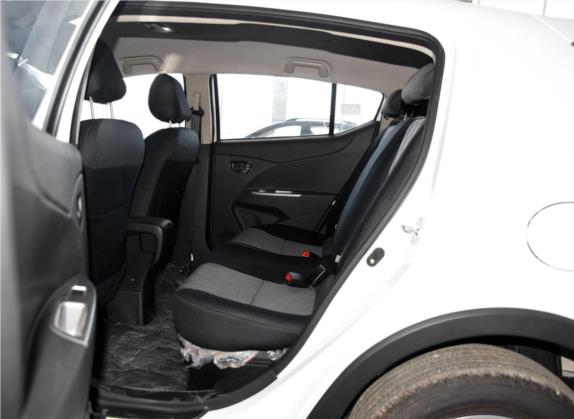 力帆X50 2014款 1.5L CVT精英型 车厢座椅   后排空间