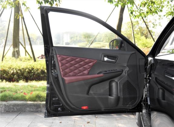 力帆820 2015款 1.8L 手动舒适型 车厢座椅   前门板