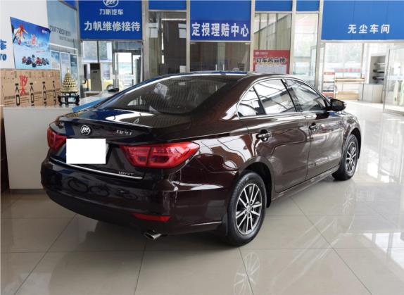 力帆820 2015款 1.8L 手动豪华型 外观   斜后