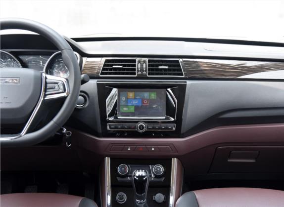 迈威 2016款 1.5L 手动舒适型 中控类   中控台