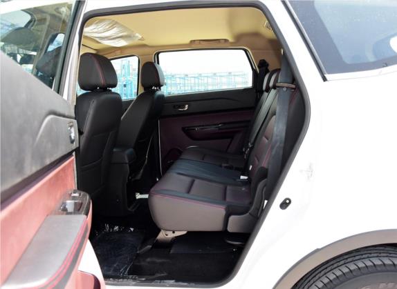 迈威 2016款 1.5L 自动智享型 车厢座椅   后排空间