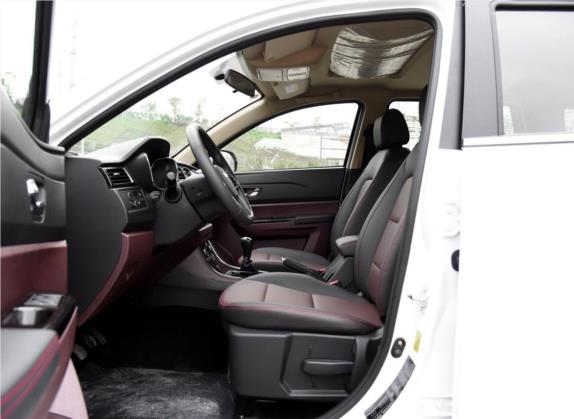 迈威 2017款 1.8L 手动精英型 车厢座椅   前排空间