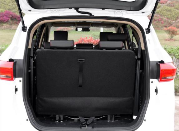 迈威 2017款 1.8L 手动精英型 车厢座椅   后备厢