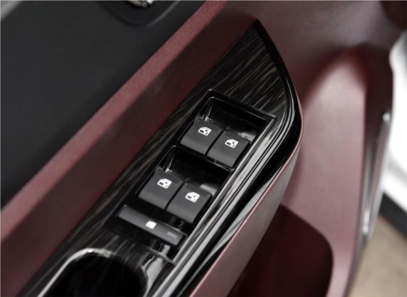 迈威 2017款 1.8L 手动精英型 车厢座椅   门窗控制