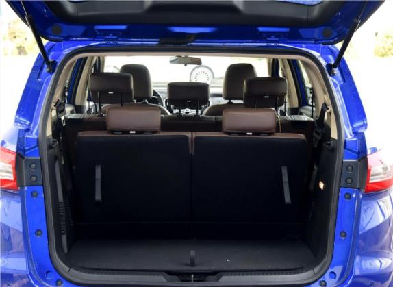 轩朗 2017款 2.0L 手动舒适型 车厢座椅   后备厢