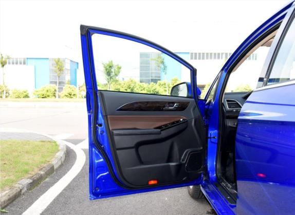 轩朗 2017款 2.0L 手动舒适型 车厢座椅   前门板