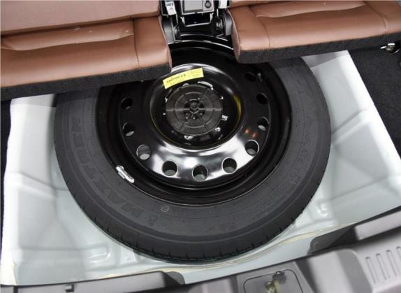 轩朗 2017款 2.0L CVT舒适型 其他细节类   备胎