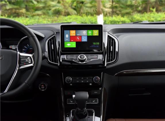 轩朗 2017款 1.5T 自动舒适型 中控类   中控台
