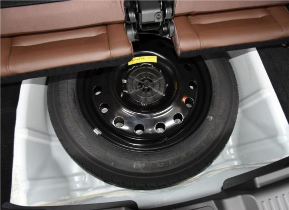 轩朗 2017款 1.5T 自动豪华型 其他细节类   备胎