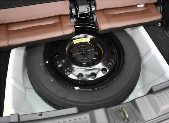 轩朗 2017款 1.8L 手动实用型 其他细节类   备胎