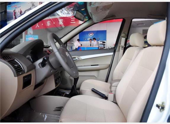 力帆520 2008款 520i 1.3L 舒适型LX 车厢座椅   前排空间