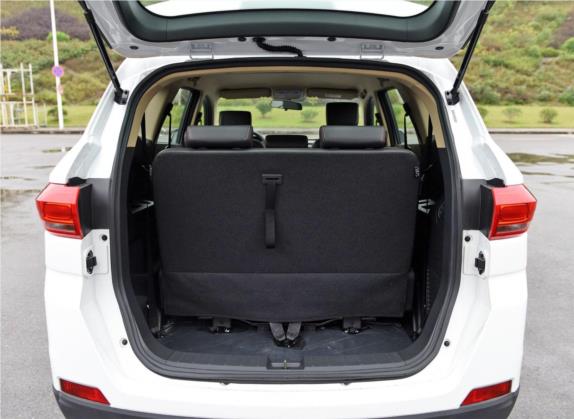 迈威新能源 2018款 EV400 标准型 车厢座椅   后备厢