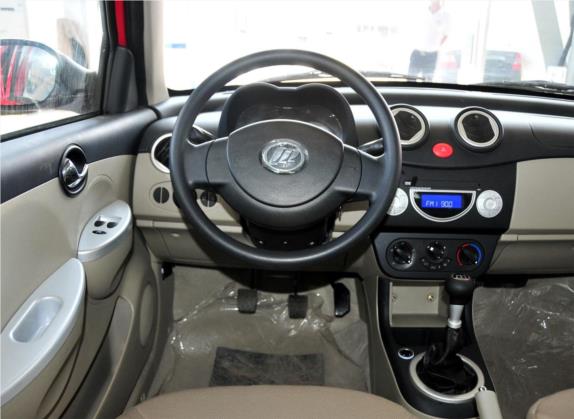 力帆320 2012款 冠军版 1.3L 手动酷行型 中控类   驾驶位