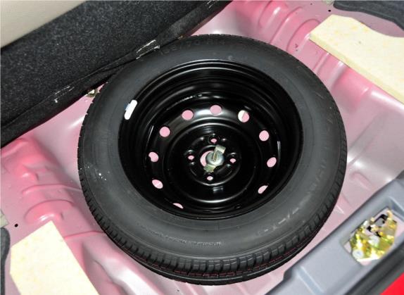 力帆320 2012款 冠军版 1.3L 手动酷行型 其他细节类   备胎