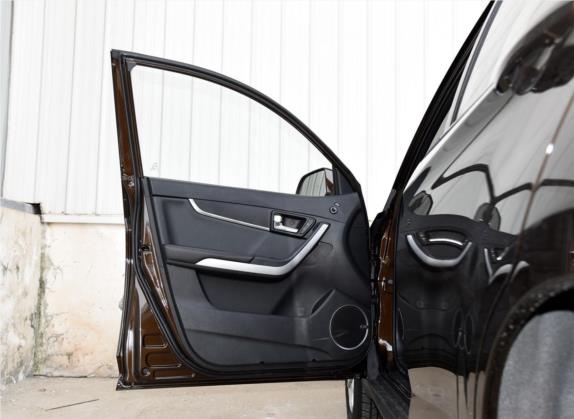 陆风X5 2016款 Plus 2.0T 自动创享版 车厢座椅   前门板
