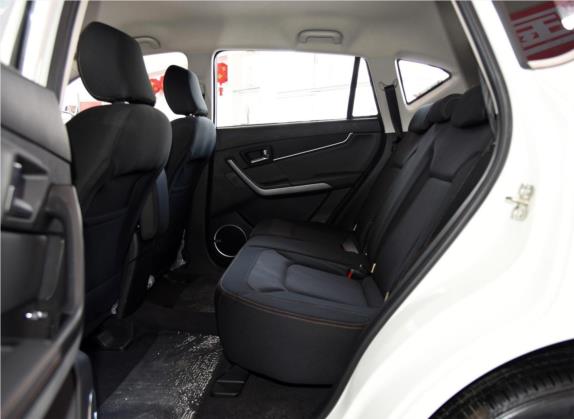 陆风X5 2018款 Plus 1.5T 手动创享版 车厢座椅   后排空间