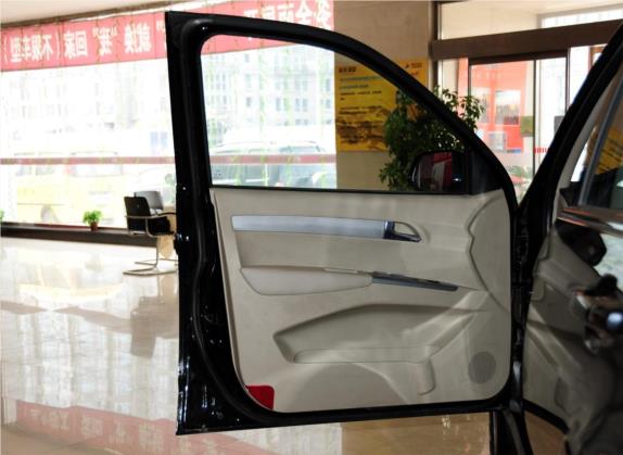 陆风X8 2011款 2.4L 汽油4X4豪华型 车厢座椅   前门板