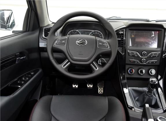 陆风X8 2015款 探索版 2.0T 汽油4X4超豪华型 中控类   驾驶位