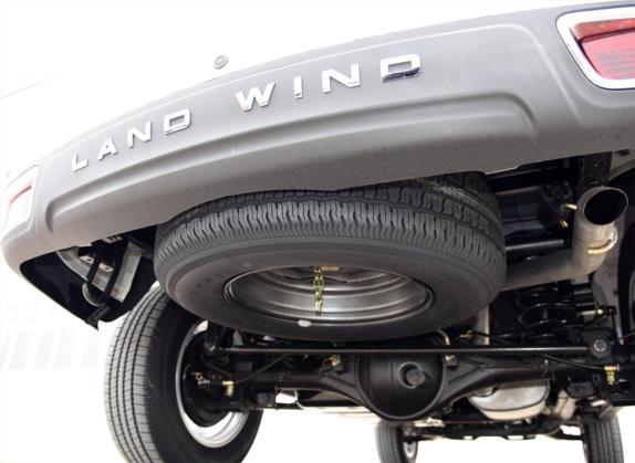 陆风X8 2015款 探索版 2.0T 汽油4X2超豪华型 其他细节类   备胎