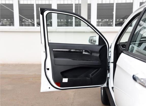 陆风X8 2015款 探索版 2.0T 汽油4X2超豪华型 车厢座椅   前门板