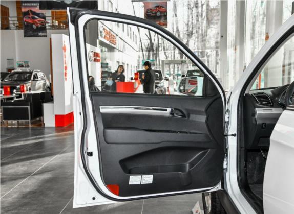 陆风X8 2018款 1.8T 汽油4X4豪华型 车厢座椅   前门板
