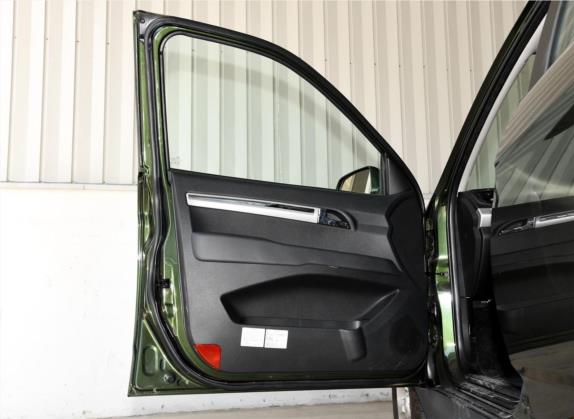 陆风X8 2018款 2.0T 柴油4X4超豪华型 车厢座椅   前门板