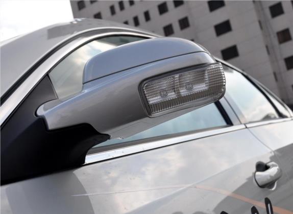 莲花L5 2011款 Sportback 1.6L 自动风尚版 外观细节类   外后视镜