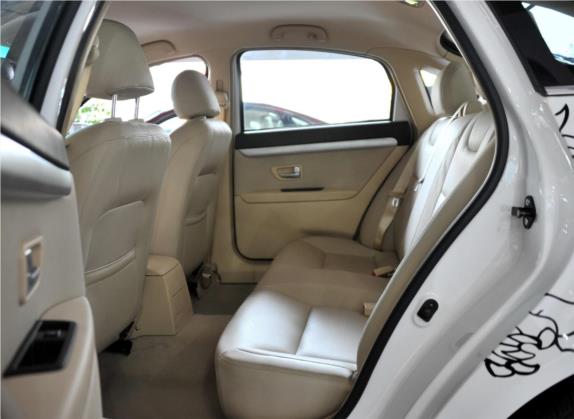 莲花L5 2014款 Sportback 1.8L 手动风尚型 车厢座椅   后排空间