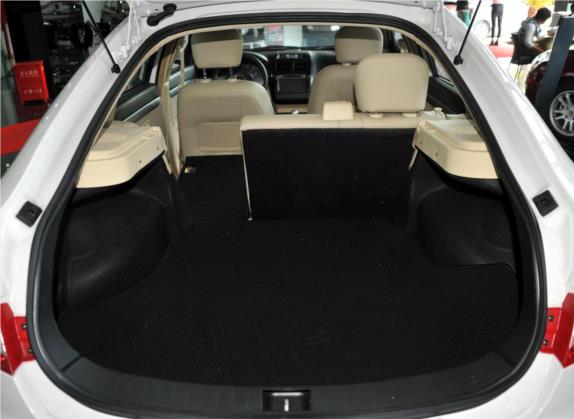 莲花L5 2014款 Sportback 1.8L 手动风尚型 车厢座椅   后备厢