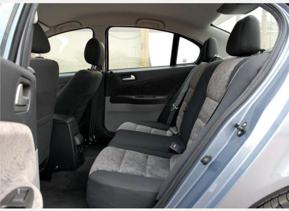 竞悦 2009款 1.6L 自动时尚型 车厢座椅   后排空间