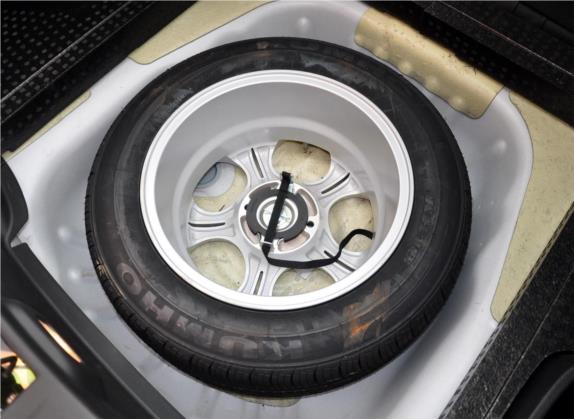 莲花L3 2013款 GT 1.6L  手动精致型 其他细节类   备胎