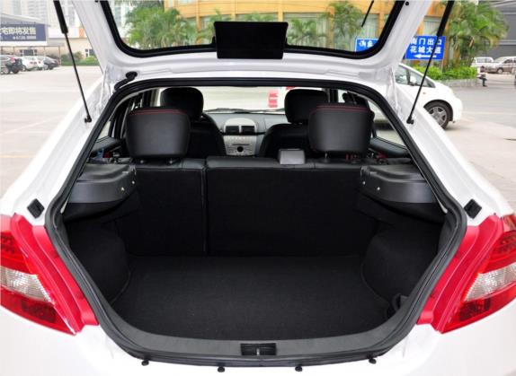 莲花L3 2013款 GT 1.6L  手动精致型 车厢座椅   后备厢