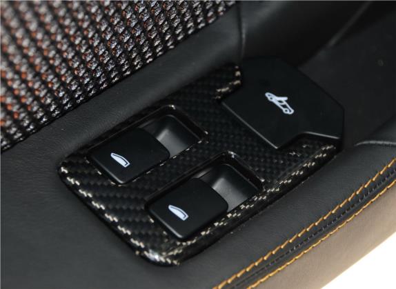 迈凯伦12C 2012款 3.8T 标准型 车厢座椅   门窗控制