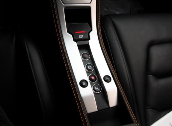 迈凯伦12C 2013款 3.8T COUPE 中控类   挡把