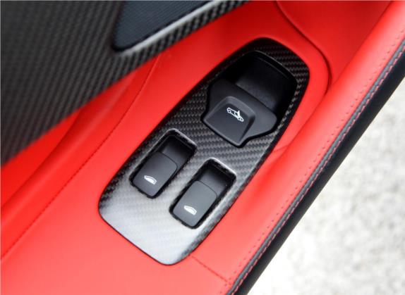 迈凯伦570 2015款 570S 3.8T Coupe 车厢座椅   门窗控制