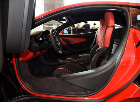 迈凯伦540C 2015款 3.8T Coupe 车厢座椅   前排空间