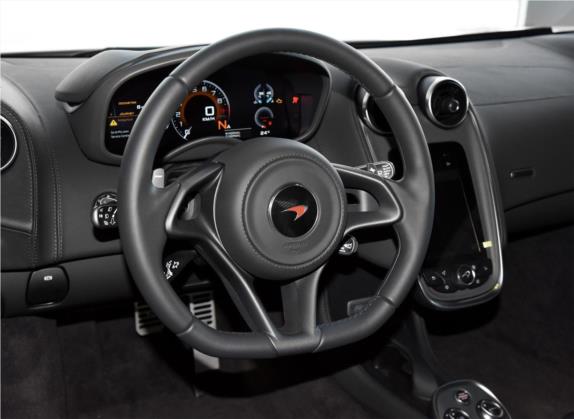 迈凯伦540C 2019款 3.8T Coupe 中控类   驾驶位