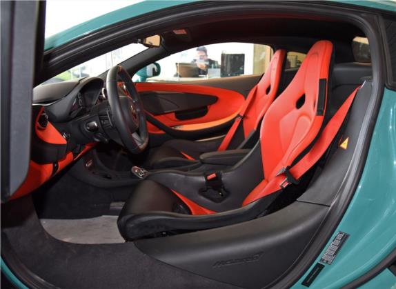 迈凯伦600LT 2018款 3.8T Coupe 车厢座椅   前排空间