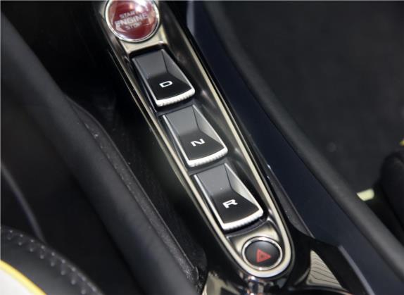 Artura 2021款 3.0T Hybrid 标准型 中控类   挡把