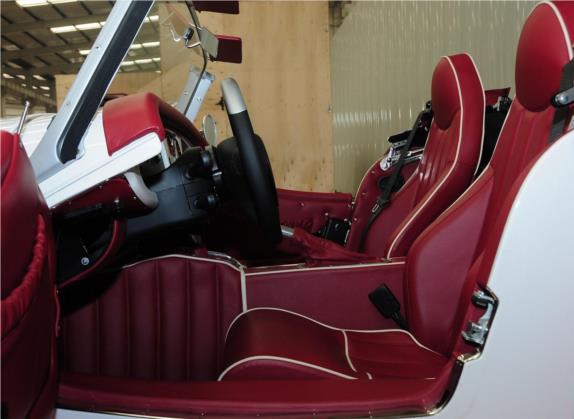 摩根Plus 8 2013款 4.8L 标准型 车厢座椅   前排空间
