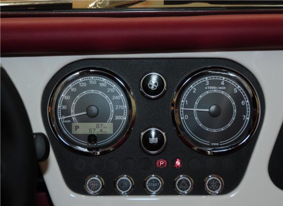 摩根Plus 8 2013款 4.8L 标准型 中控类   仪表盘