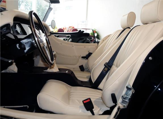 摩根Roadster 2013款 3.7L 4座 车厢座椅   前排空间