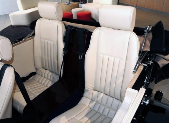 摩根Roadster 2013款 3.7L 4座 车厢座椅   后排空间