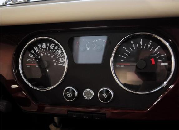 摩根Roadster 2013款 3.7L 4座 中控类   仪表盘