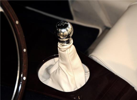 摩根Roadster 2013款 3.7L 4座 中控类   挡把