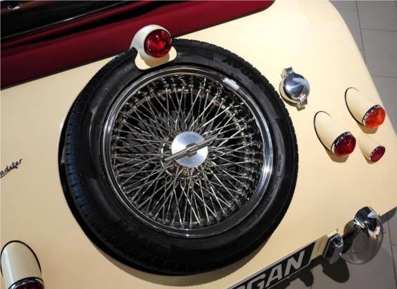 摩根Roadster 2013款 3.7L 2座 其他细节类   备胎