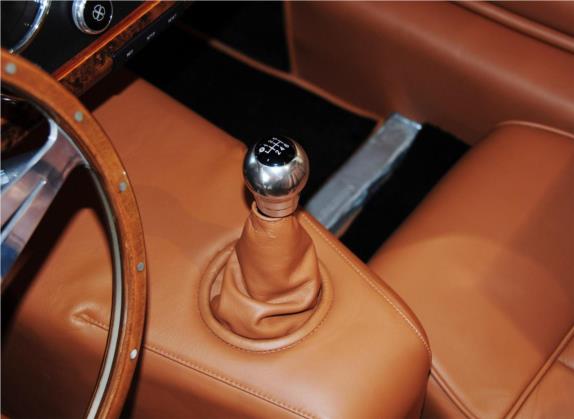 摩根Roadster 2013款 3.7L 2座 中控类   挡把