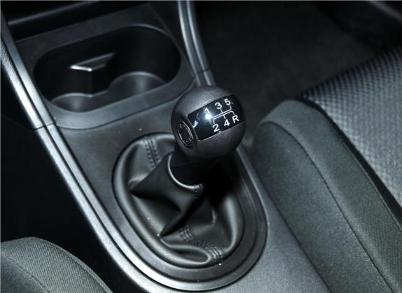 名爵3 2013款 1.3L 手动舒适版 中控类   挡把