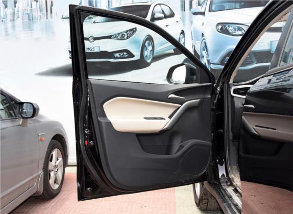 锐腾 2015款 1.5TGI 手动精英版 车厢座椅   前门板